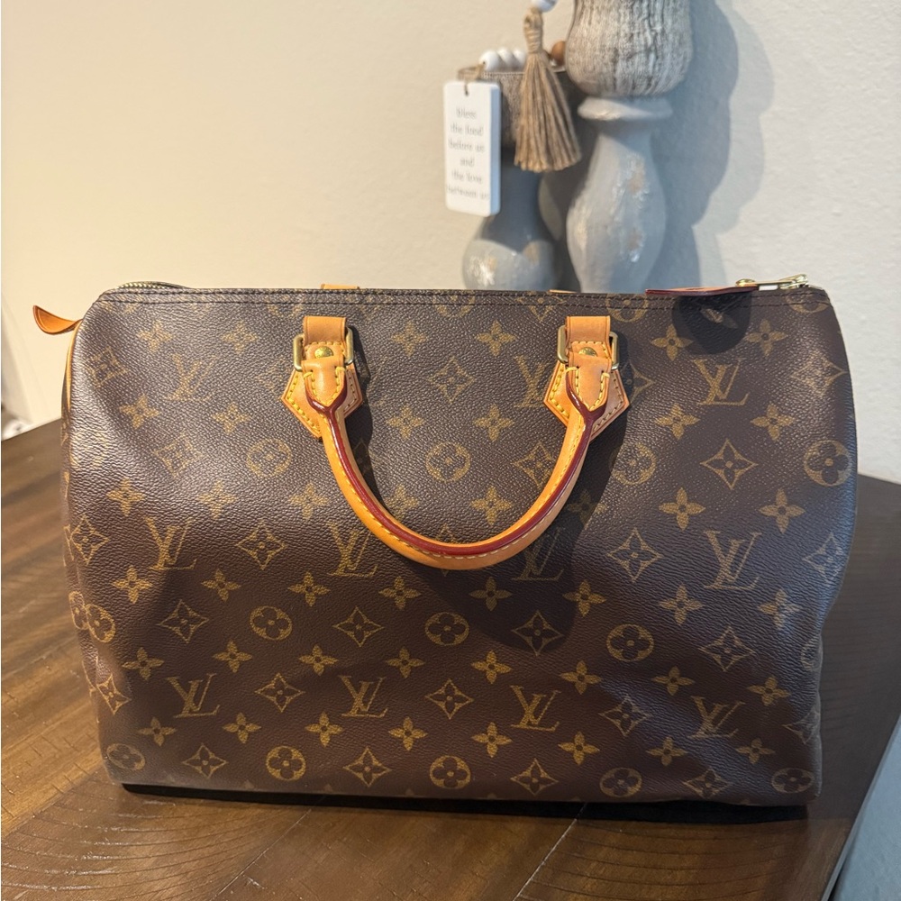 Louis Vuitton Speedy 35 Monogram